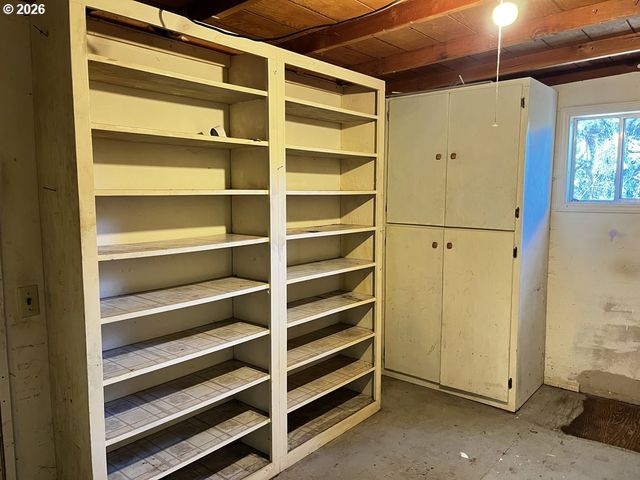 1600 RHODODENDRON Dr 21, Florence, OR 97439