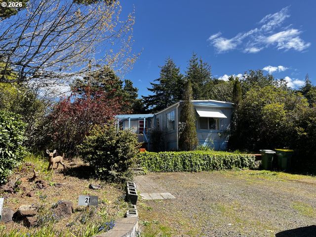 1600 RHODODENDRON Dr 21, Florence, OR 97439