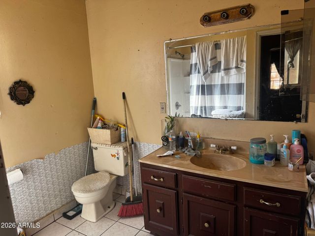 3315 E OAK Street, Phoenix, AZ 85008