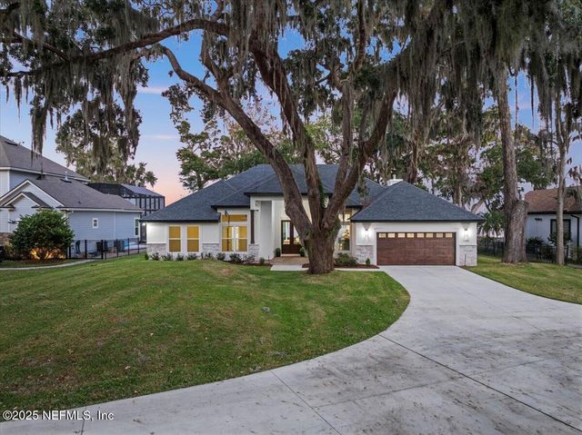 149 RIVERWOOD Drive, Fleming Island, FL 32003