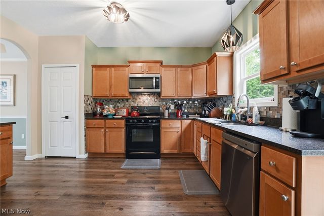 1397 Searay Cove, Painesville Twp, OH 44077