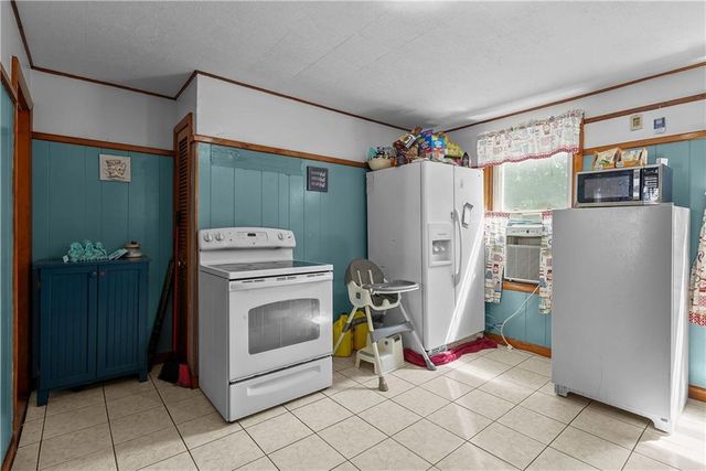 44 Winthrop Avenue, Providence, RI 02908