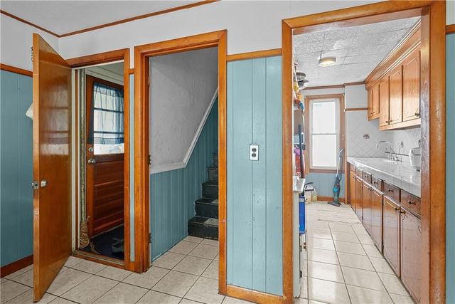 44 Winthrop Avenue, Providence, RI 02908