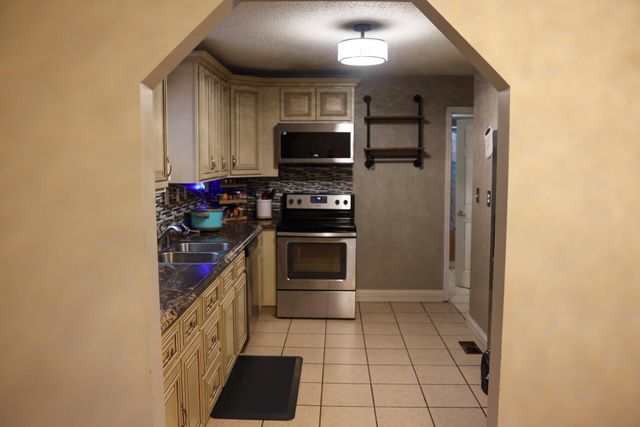 504 Romans Road, London, KY 40741