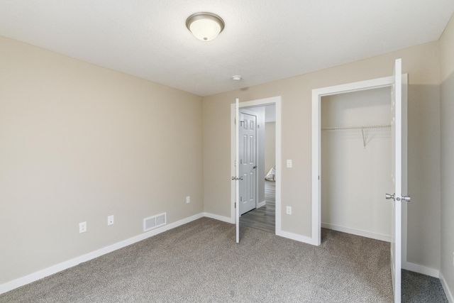 605 Le Hillier Street, Mankato, MN 56001