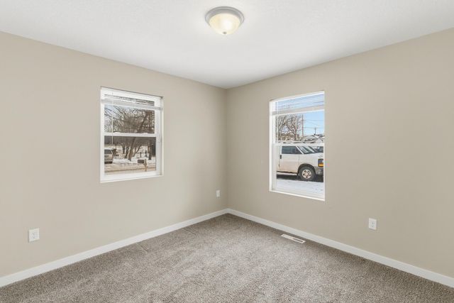 605 Le Hillier Street, Mankato, MN 56001