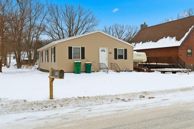 605 Le Hillier Street, Mankato, MN 56001