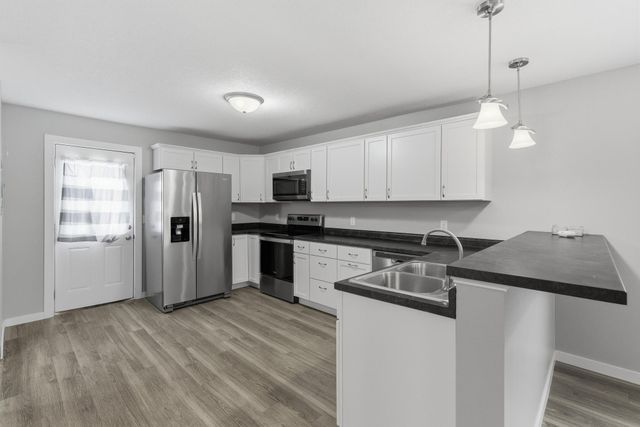 605 Le Hillier Street, Mankato, MN 56001