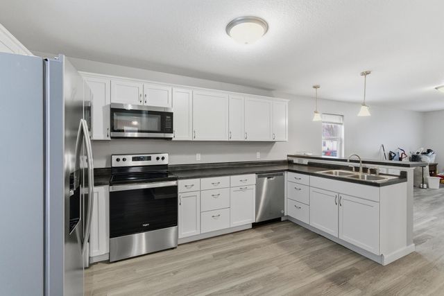 605 Le Hillier Street, Mankato, MN 56001