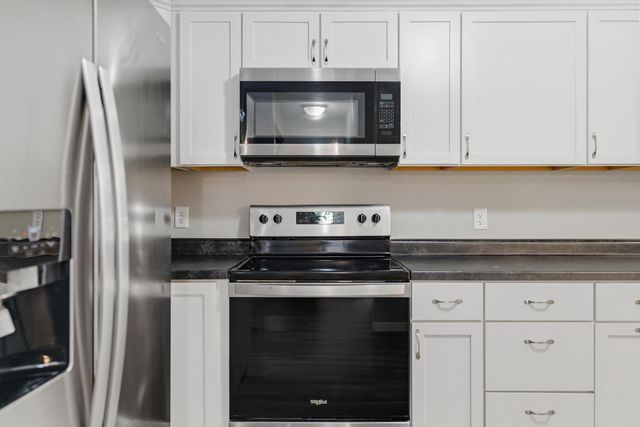 605 Le Hillier Street, Mankato, MN 56001