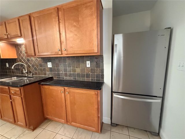 125 Pleasant Street 1, Providence, RI 02906