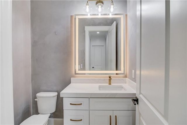 1453 Dee Kennedy Road, Hoschton, GA 30548