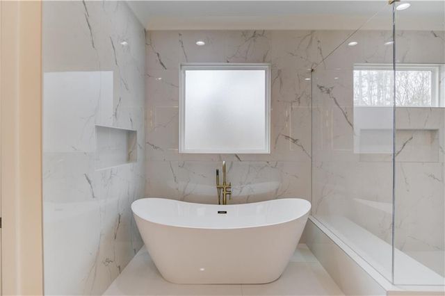 1453 Dee Kennedy Road, Hoschton, GA 30548