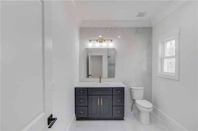 1453 Dee Kennedy Road, Hoschton, GA 30548