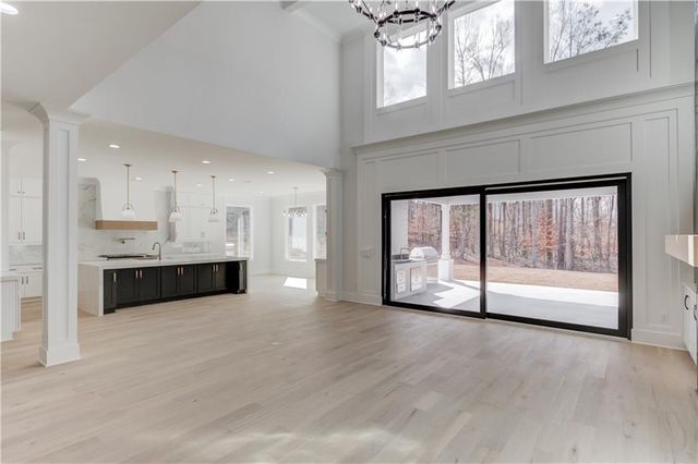 1453 Dee Kennedy Road, Hoschton, GA 30548