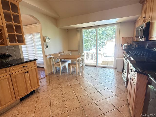 14 Millpond, Jericho, NY 11753
