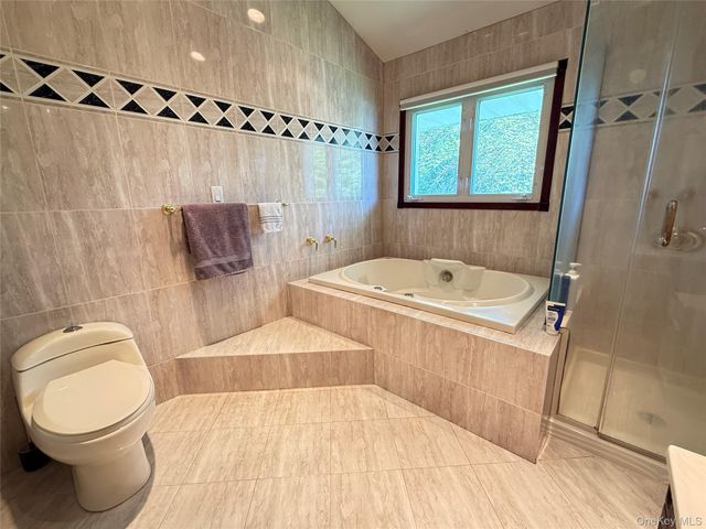 14 Millpond, Jericho, NY 11753