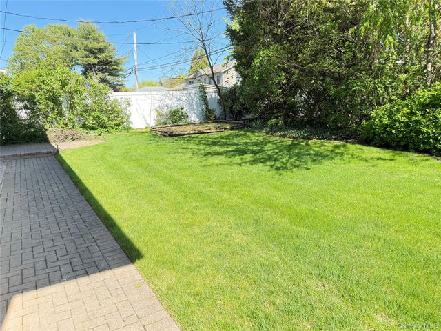 14 Millpond, Jericho, NY 11753