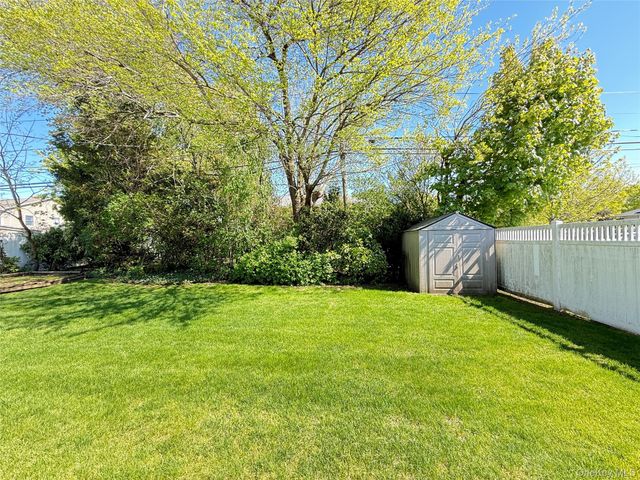 14 Millpond, Jericho, NY 11753