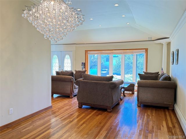 14 Millpond, Jericho, NY 11753