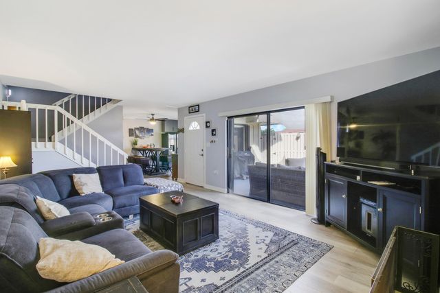 912 9th Court, Palm Beach Gardens, FL 33410