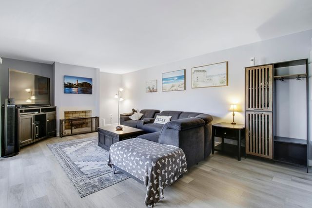 912 9th Court, Palm Beach Gardens, FL 33410