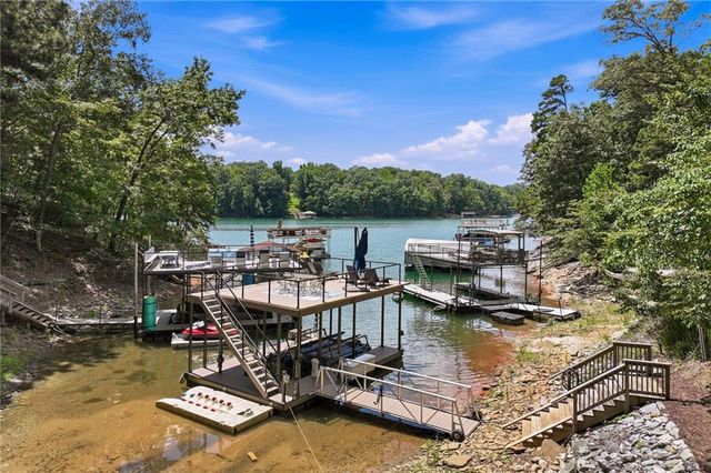 5973 Nachoochee Trail, Flowery Branch, GA 30542