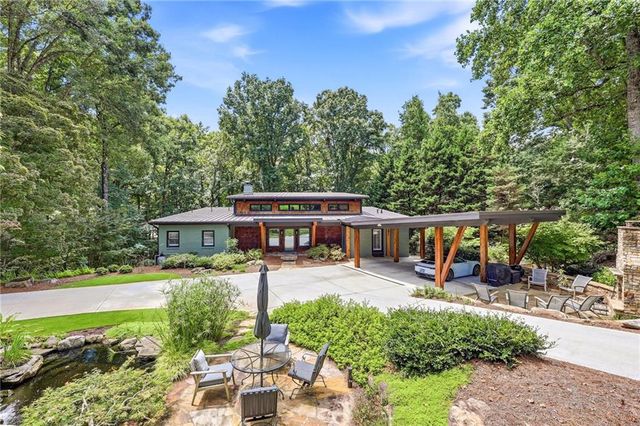 5973 Nachoochee Trail, Flowery Branch, GA 30542