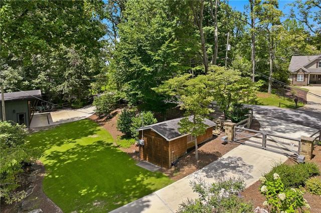 5973 Nachoochee Trail, Flowery Branch, GA 30542