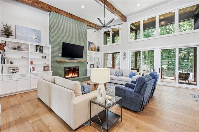 5973 Nachoochee Trail, Flowery Branch, GA 30542