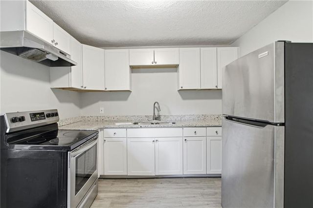 4813 Bartlett Road, Forest Park, GA 30297