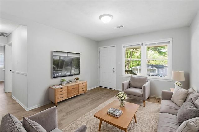 4813 Bartlett Road, Forest Park, GA 30297