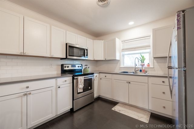 5709 E 24th Street, Tulsa, OK 74114