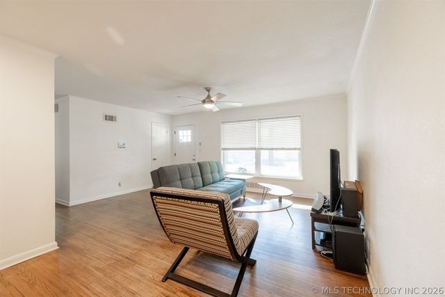 5709 E 24th Street, Tulsa, OK 74114