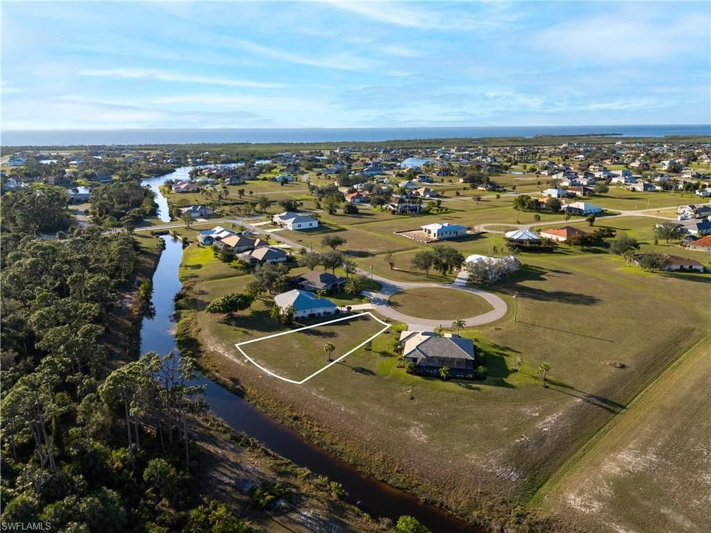 24351 Penhollow CT, PUNTA GORDA, FL 33955 — photo 3