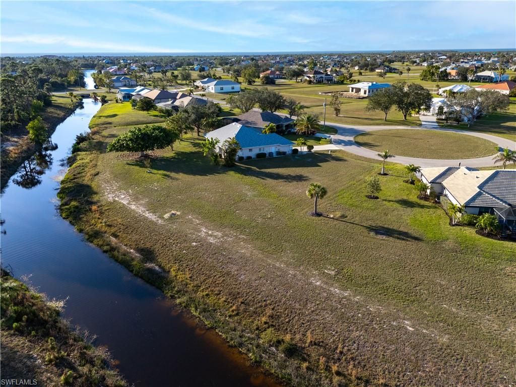 24351 Penhollow CT, PUNTA GORDA, FL 33955 — photo 4