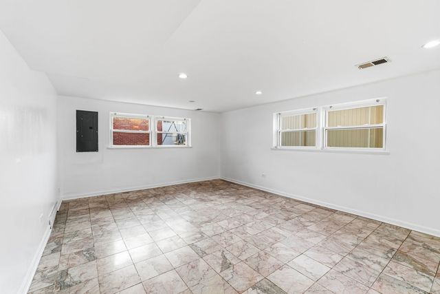 8344 Kedvale Avenue, Skokie, IL 60076