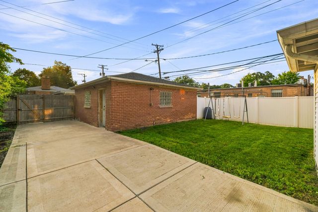 8344 Kedvale Avenue, Skokie, IL 60076