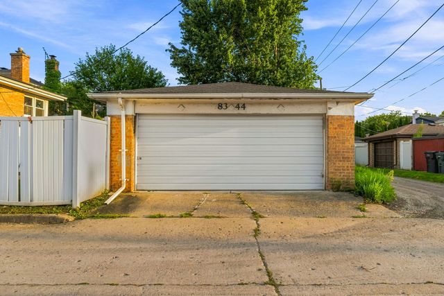 8344 Kedvale Avenue, Skokie, IL 60076