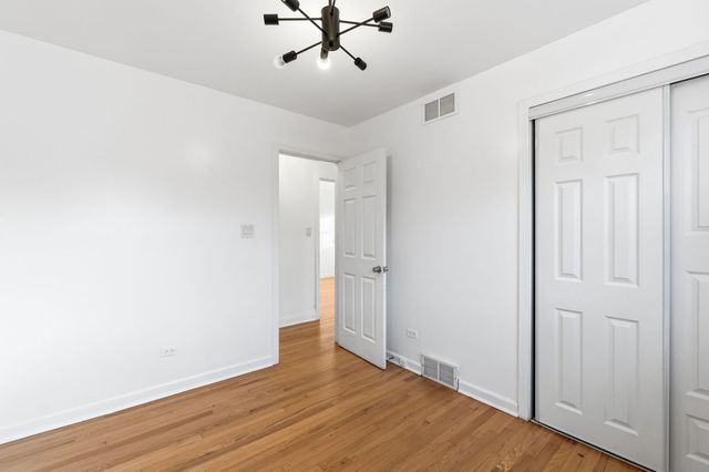 8344 Kedvale Avenue, Skokie, IL 60076