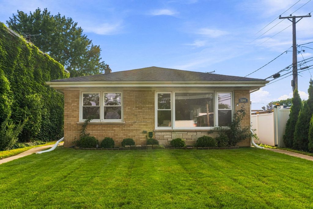 8344 Kedvale Avenue, Skokie, IL 60076