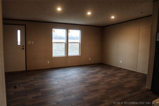 16130 Harper Lane, Beggs, OK 74421