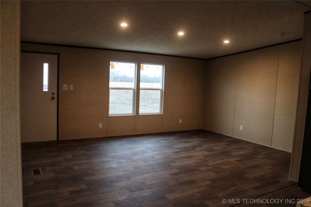 16130 Harper Lane, Beggs, OK 74421