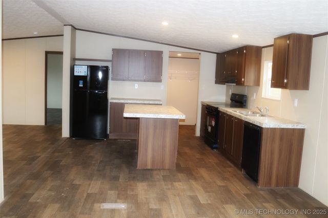 16130 Harper Lane, Beggs, OK 74421