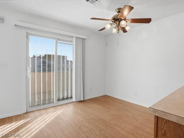 6952 Issac Avenue, Las Vegas, NV 89156