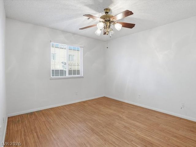 6952 Issac Avenue, Las Vegas, NV 89156