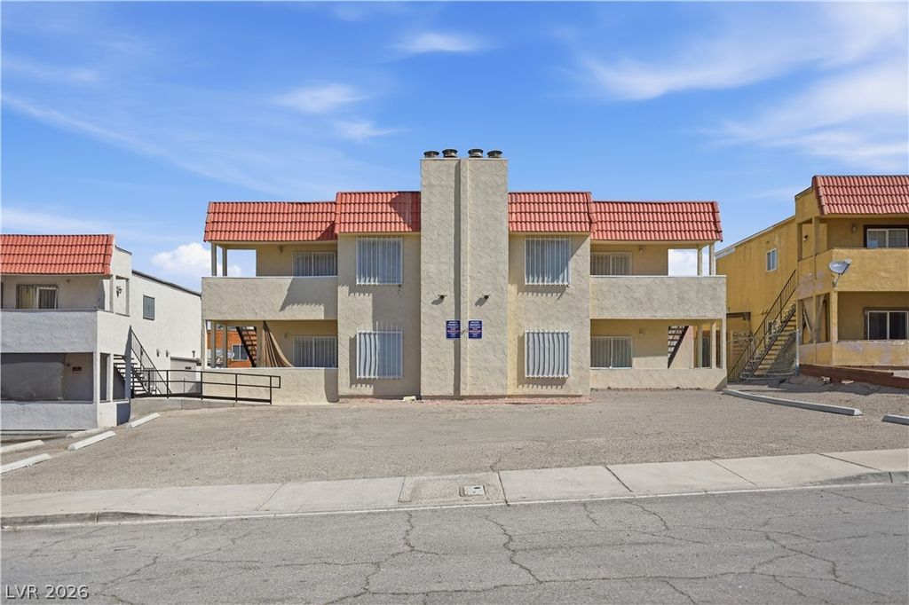 6952 Issac Avenue, Las Vegas, NV 89156