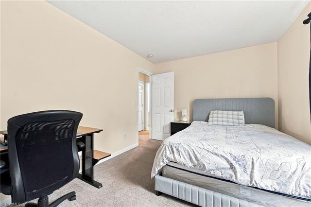 7027 Hill N Dale Drive, Kernersville, NC 27284