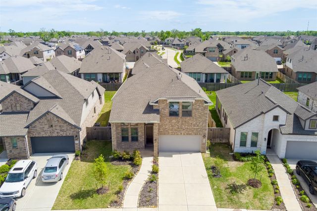 8714 Windsong Trail Dr, Missouri City, TX 77459