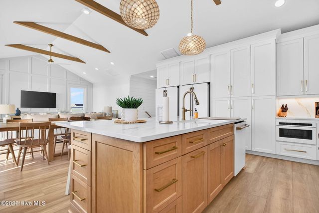 354 E First Street, Ocean Isle Beach, NC 28469